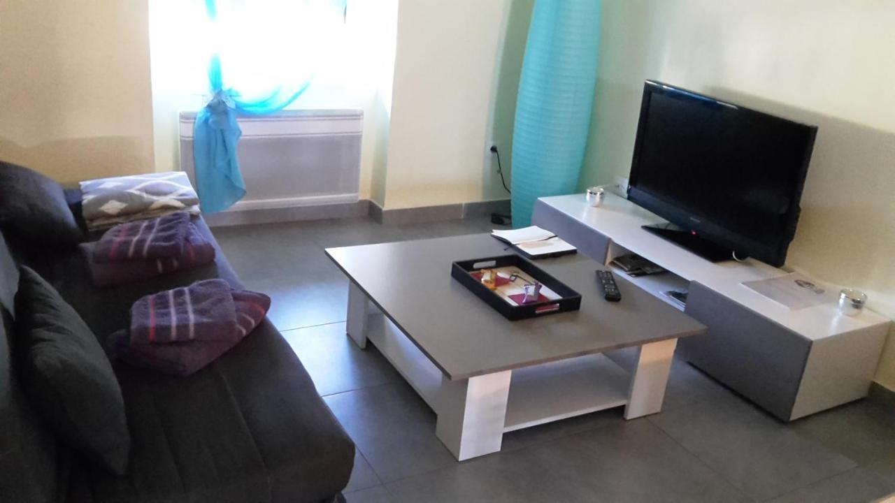 דירות Chez Nous -Parking Gratuit Et Wifi A ויירזון מראה חיצוני תמונה